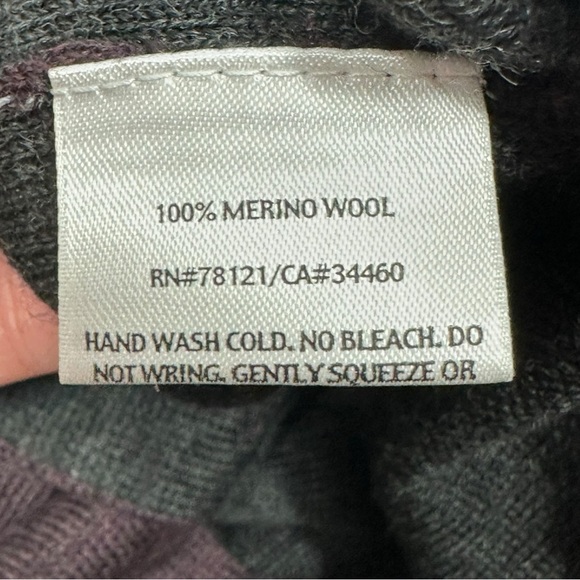 Eileen Fisher Womens Medium Cardigan Sweater 100% Merino Wool Eggplant Excellent - Picture 7 of 9